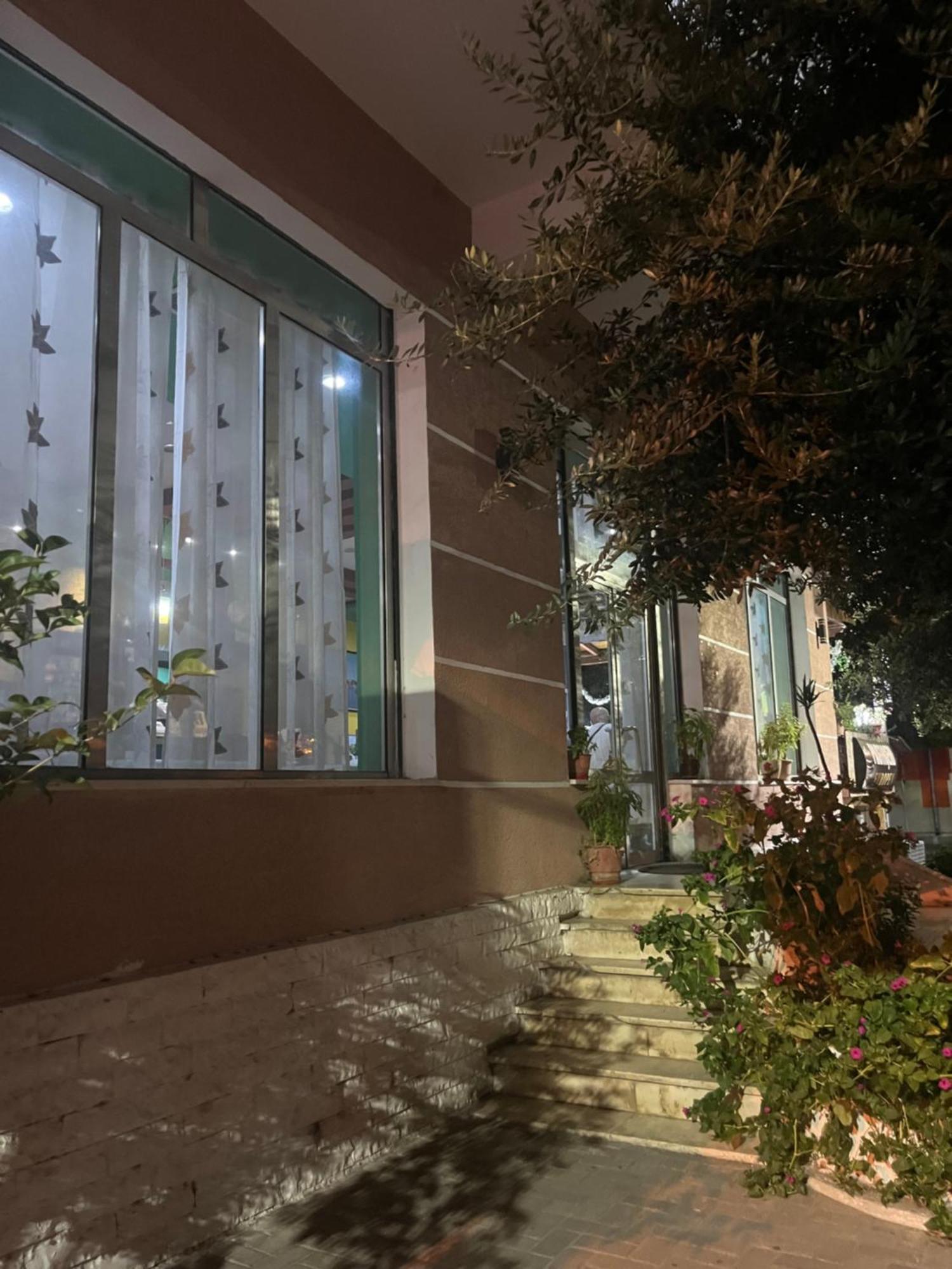 Hotel Luli City Center Durrës Exterior foto
